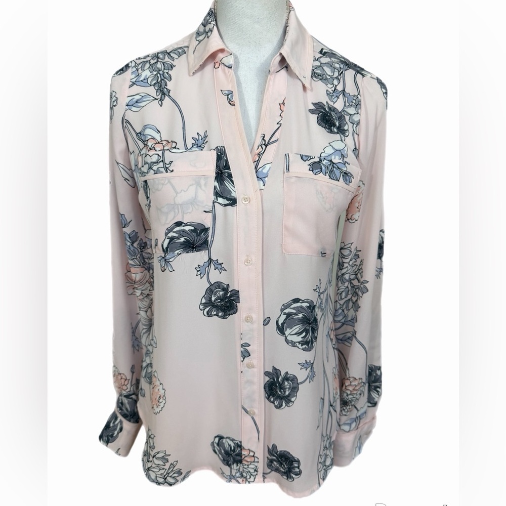 Candies Light Pink Floral Long Sleeve Blouse Size XS. Roll Tab Sleeve - Picture 2 of 8